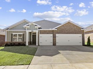 110 Legend Dr, Meridianville, AL 35759