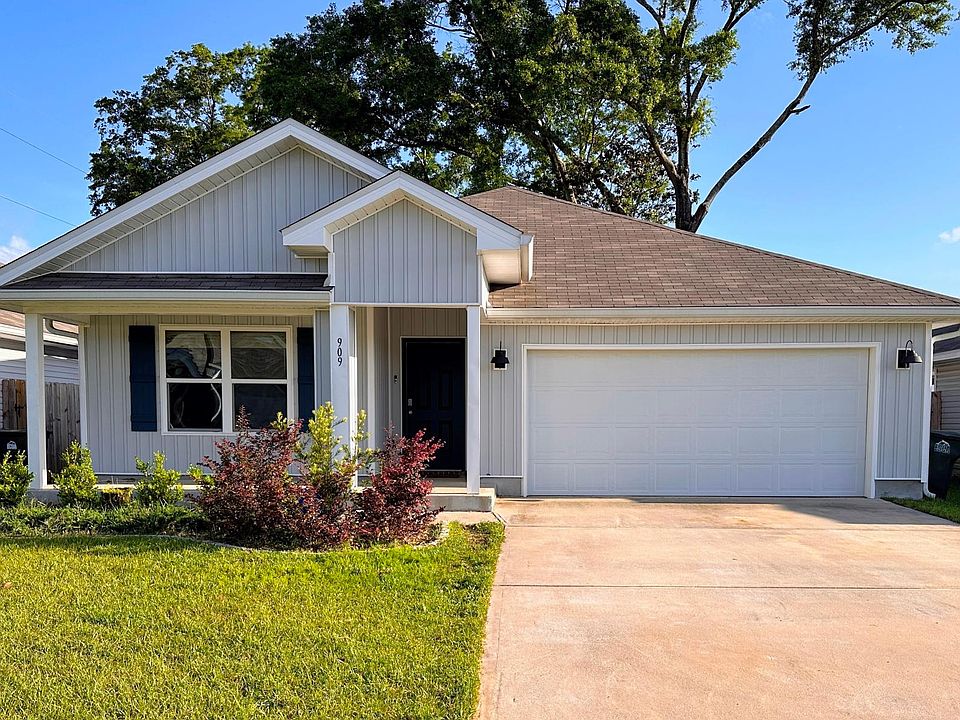 1st image of 909 Lovebird Ct