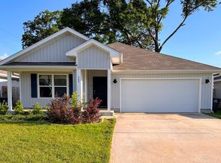 909 Lovebird Ct, Pensacola, FL 32534