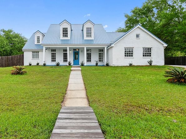 233 Henley Pl