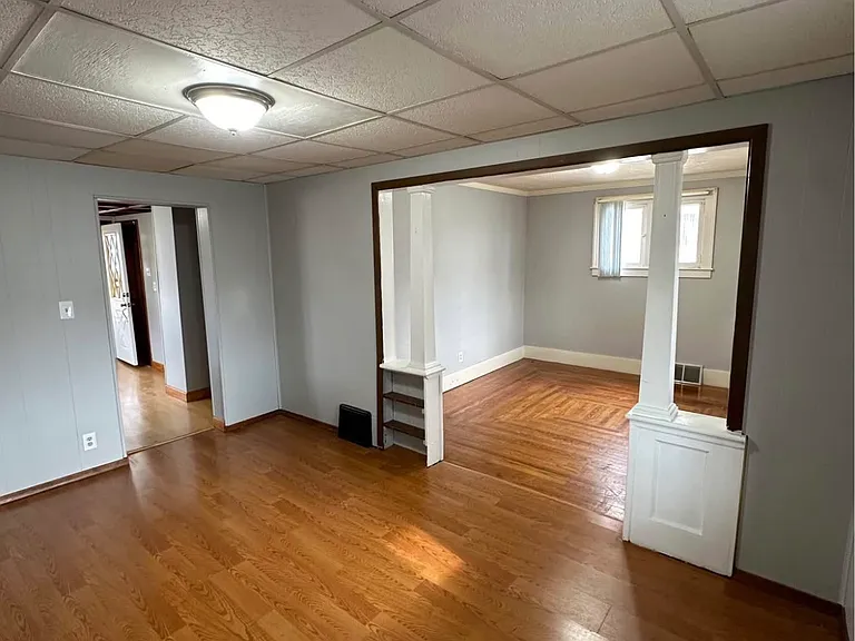 682 Ford Ave — Photo 5