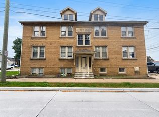 4700 Curtis St APT 2E, Dearborn, MI 48126