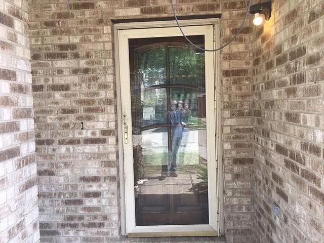 5 bed, 3.0 bath, 2920 sqft, $2,300 — Photo 3