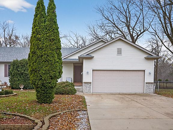 2nd image of 1606 17th St SW