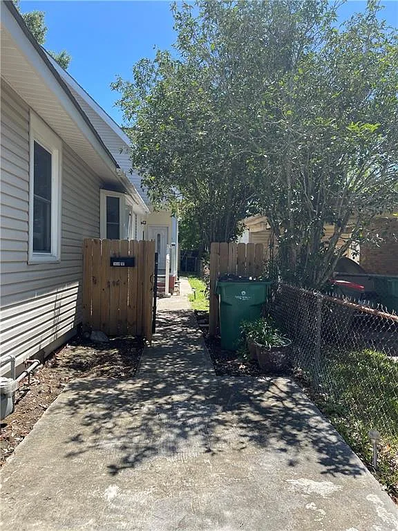 1 bed, 640 sqft, $1,500 — Photo 2