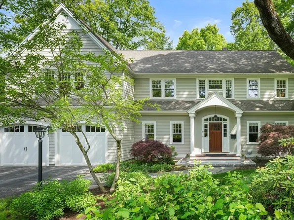 63 Locust Ave, Lexington, MA 02421