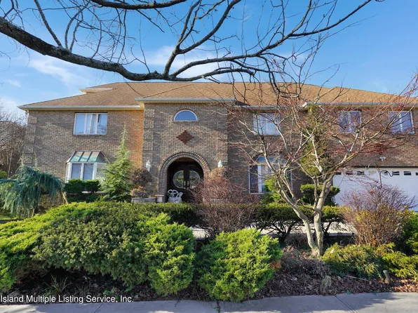 120 Bennett Pl, Staten Island, NY 10312