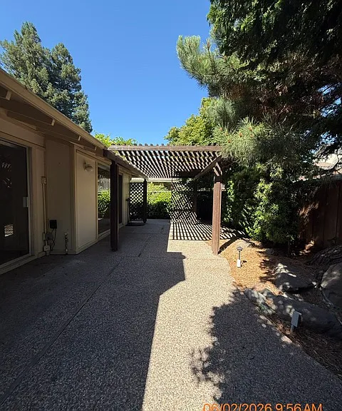 2648 Shadow Mountain Dr — Photo 22