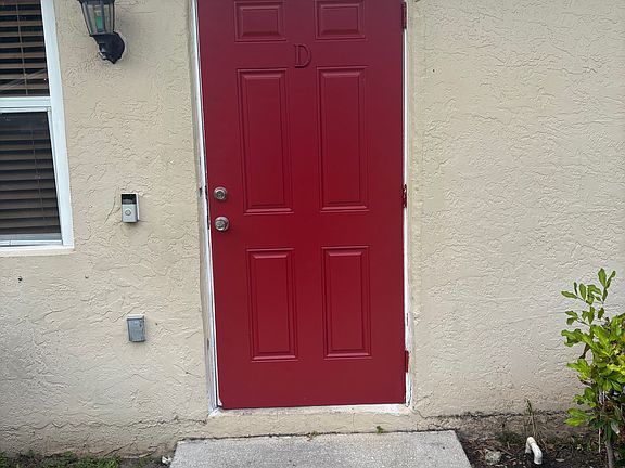 3rd image of 2015 Laura Ln APT D