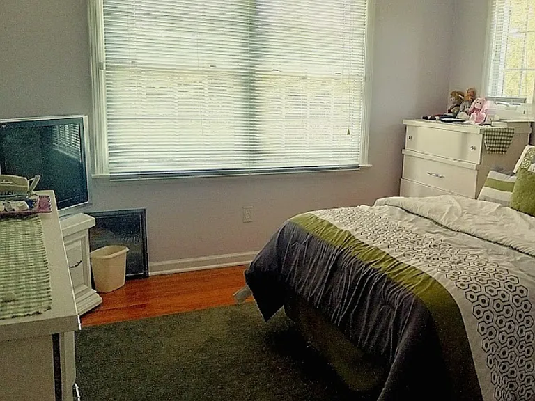 9 Bayberry Rd — Photo 7