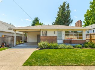808 E 5th St, Newberg, OR 97132