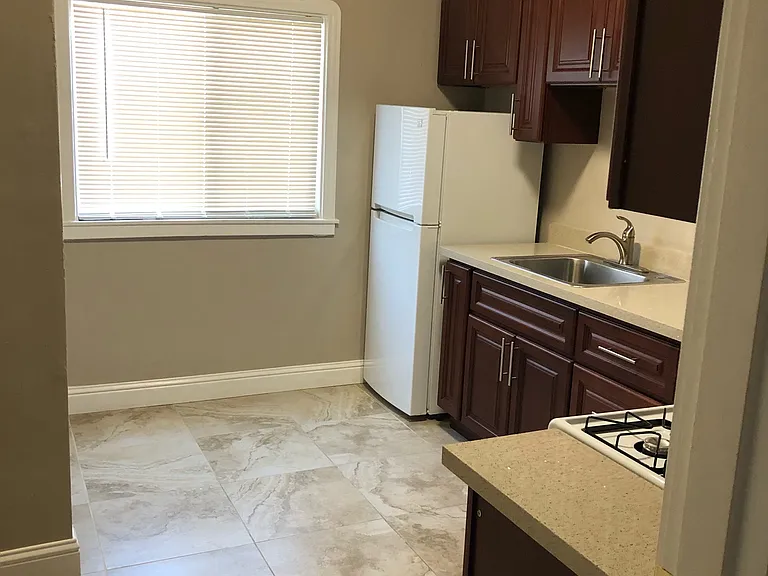 2321 Dwight Way — Photo 9
