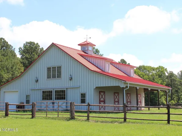 523 Youngs Road, Vass, NC 28394