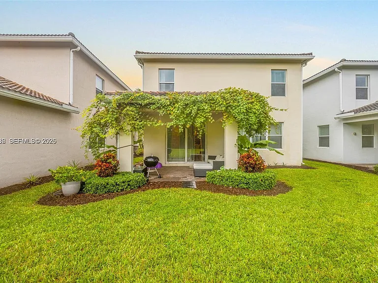 932 Banyan Dr — Photo 28
