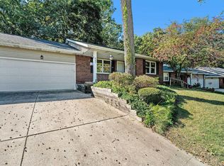 627 Rivers Edge Ct, Mishawaka, IN 46544