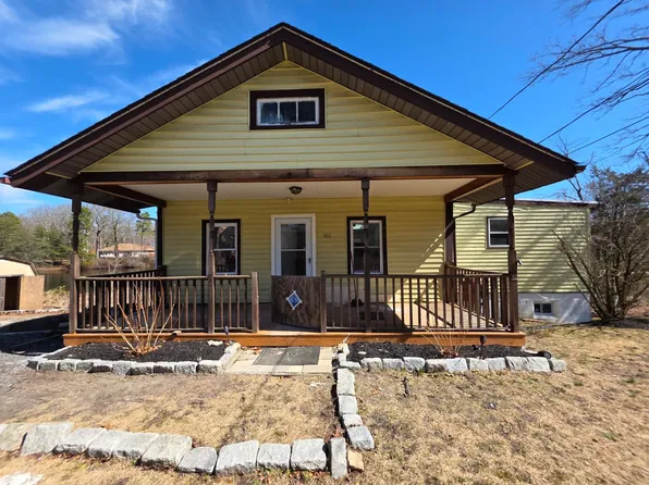 402 W Lakeshore Dr, Browns Mills, NJ 08015