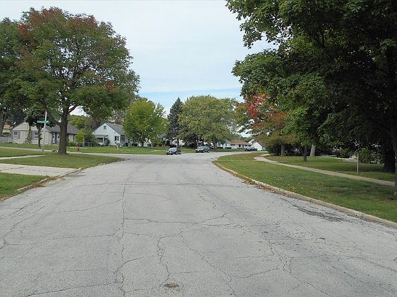 5th image of 4669 W Crawford Ave