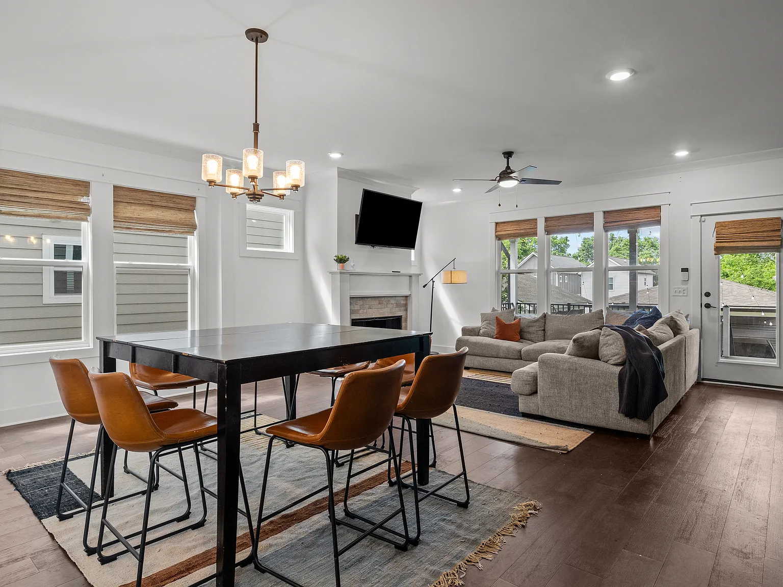 4 bed, 2100 sqft, $1,150 — Photo 3
