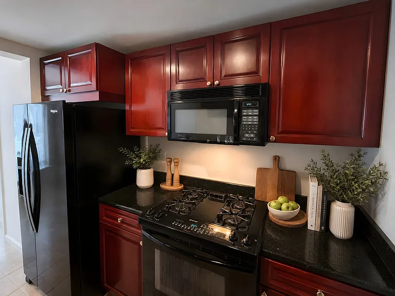 1 Nassau St #1804 — Photo 2