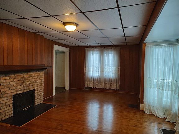2nd image of 50 Woodette Pl