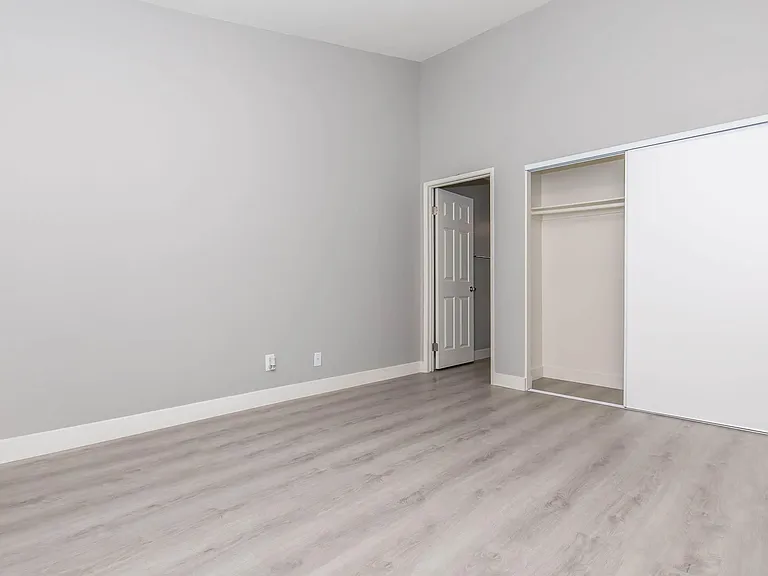 Club Pacifica Apartment Homes — Photo 26