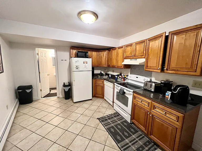 35 Cummings Rd #B — Photo 6