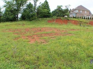 1916 Red Maple Rd, Kingsport, TN 37664