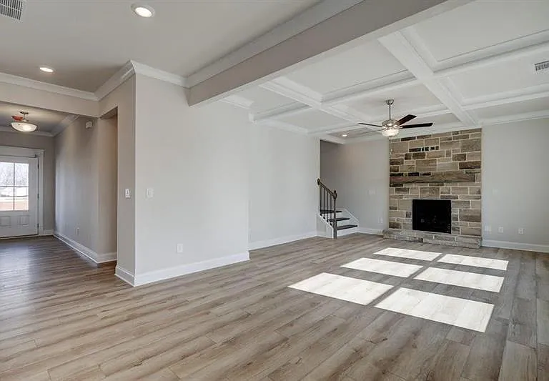 4599 Silver Oak Dr — Photo 3