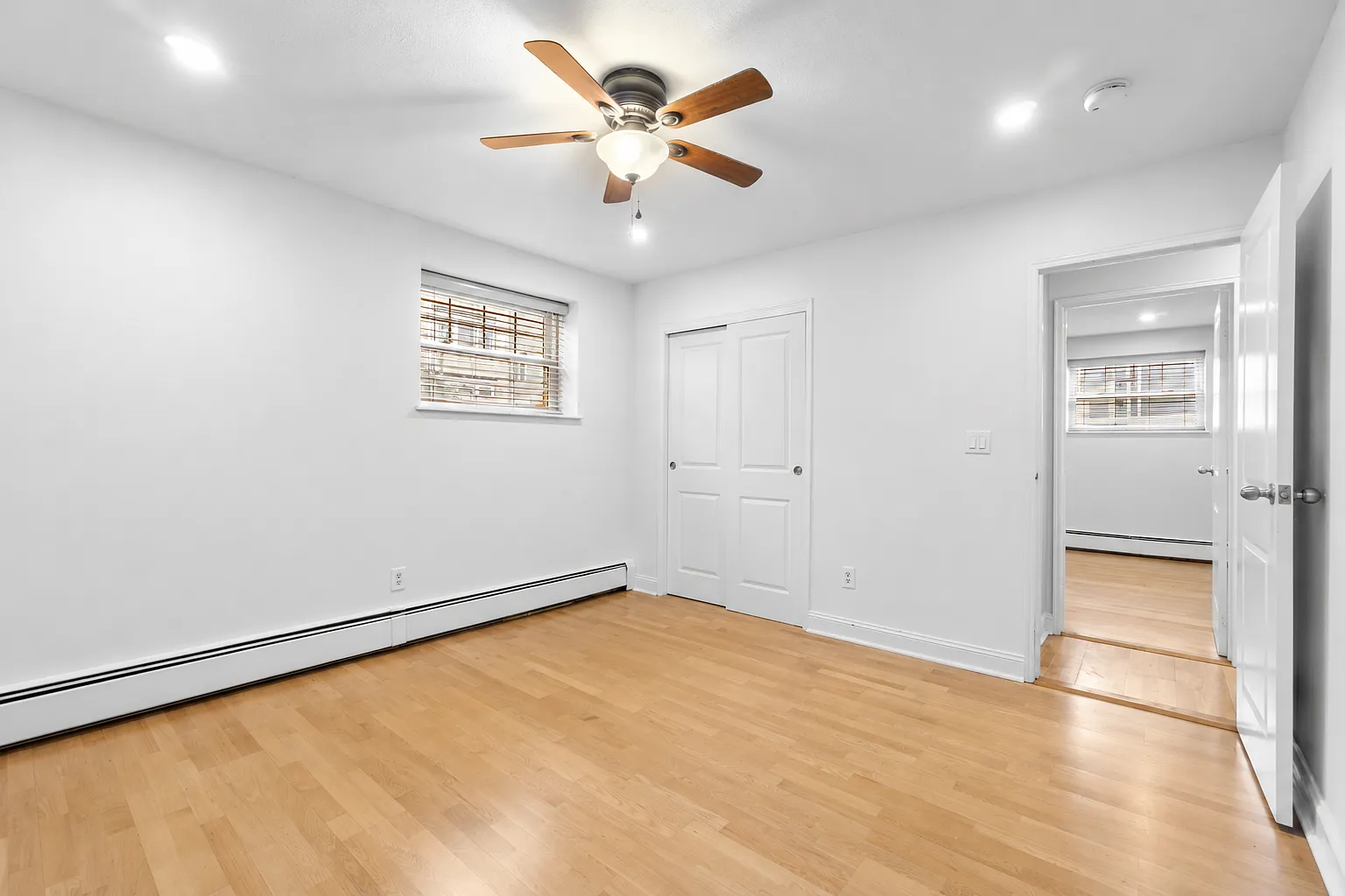 2 bed, 910 sqft, $2,800 — Photo 4