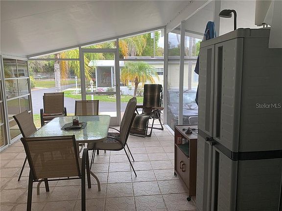 4th image of 2046 Lake Linda Cir