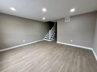 855 Oakland Park Ave, Columbus, OH 43224