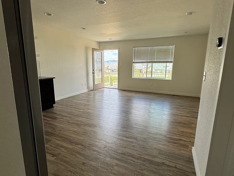 5836 Thurless Ln — Photo 12