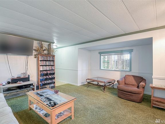 3rd image of 1078 Paul Ave