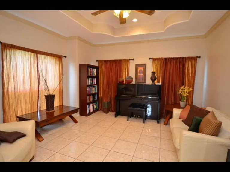 6012 Rusty Nail Dr — Photo 2