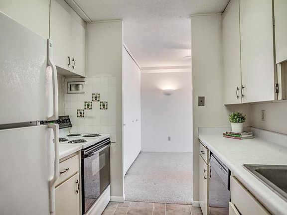 5th image of 1920 S 1st St APT 202