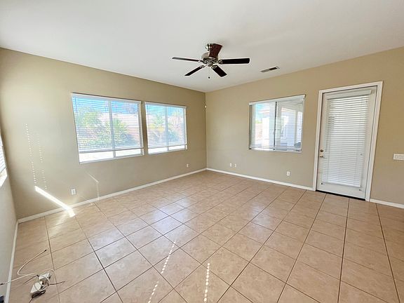 4th image of 43341 Parkway Esplanade W