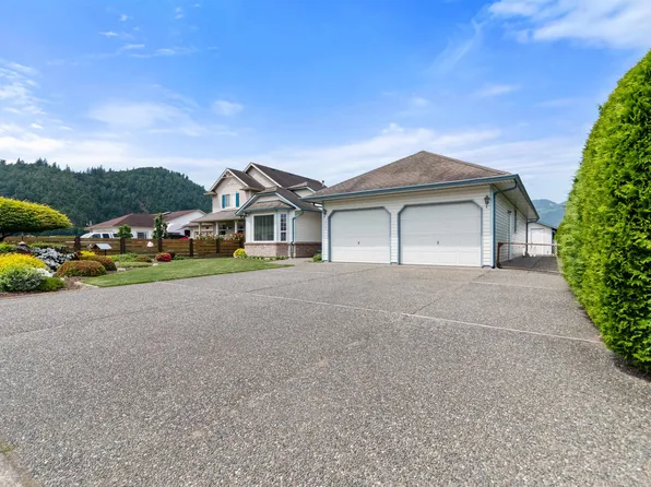 1711 Beaman Dr, Kent, BC V0M 1A3