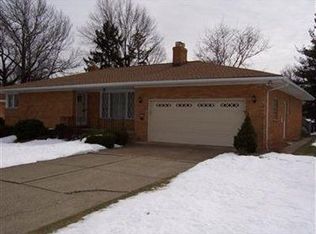 1376 Justo Ln, Seven Hills, OH 44131