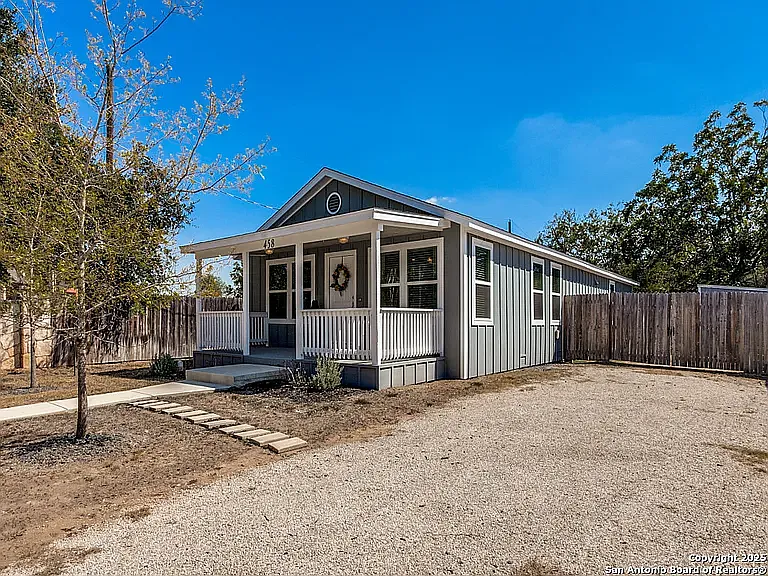 3 bed, 1512 sqft, $1,900 — Photo 3
