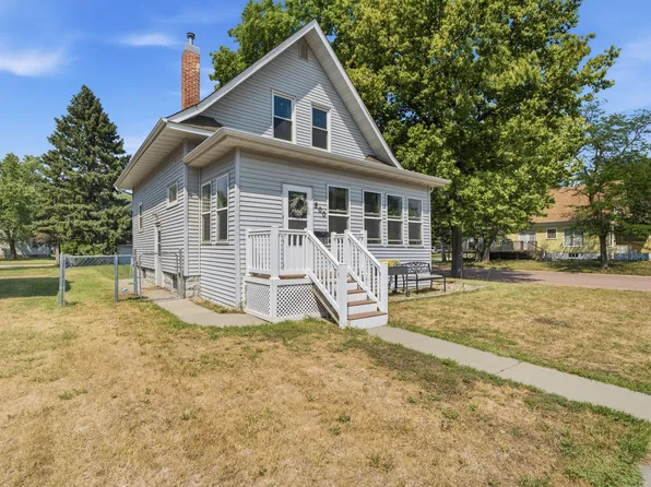 800 W 5th Ave, Mitchell, SD 57301