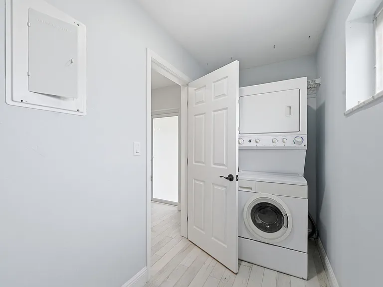 2120 NE 62nd Ct — Photo 23