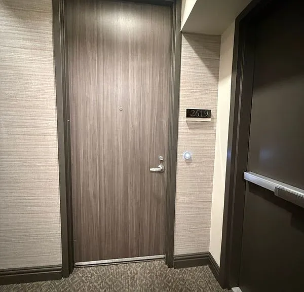 610 E Market St #2619 — Photo 11