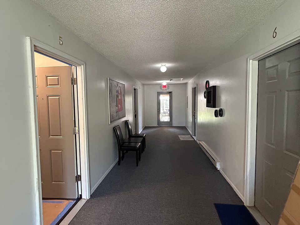 shared hall to unit