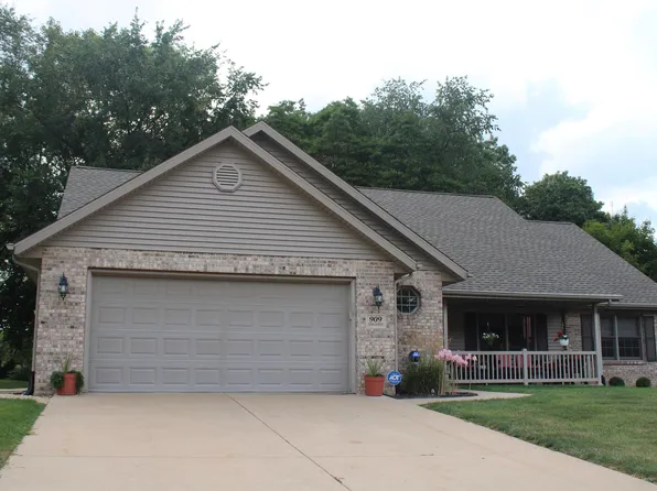 909 S Johanson Rd, Peoria, IL 61607
