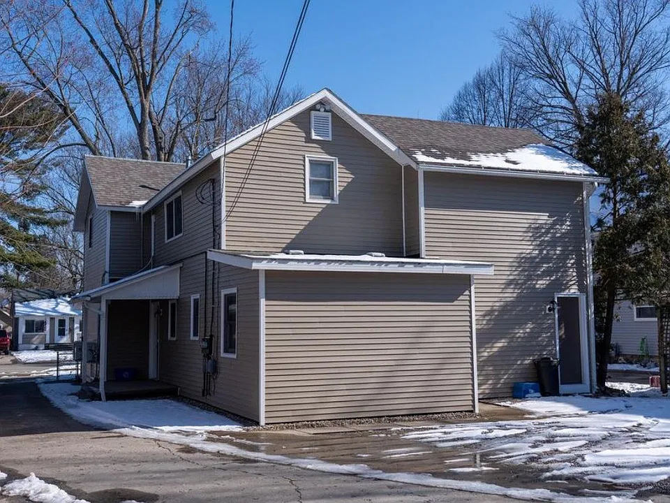 426 S Fancher St #2