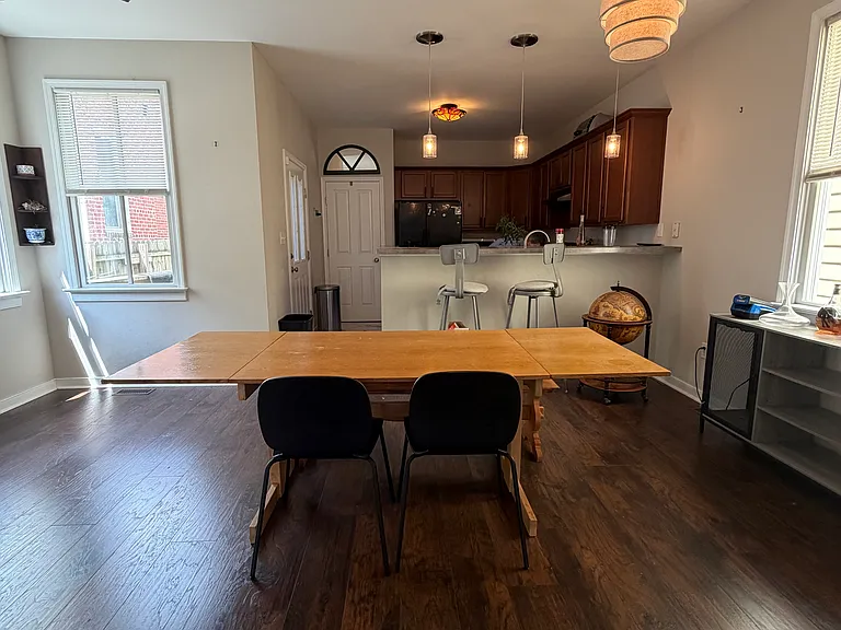 2304 Fairmount Ave — Photo 8