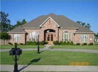 701 Galahad St, Elm Springs, AR 72762