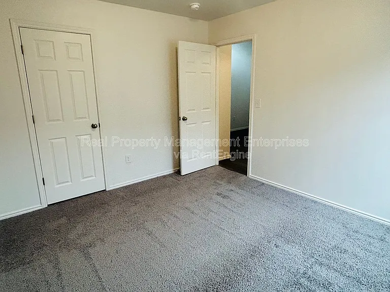 11624 NW 96th St — Photo 19