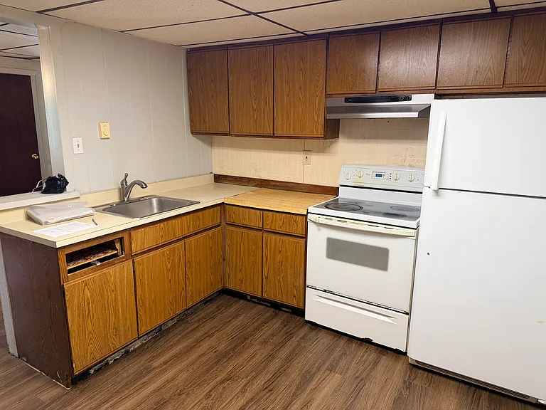 363 Riverside Dr #1 — Photo 2