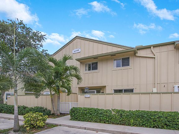 2nd image of 6199 Riverwalk Ln Unit 2